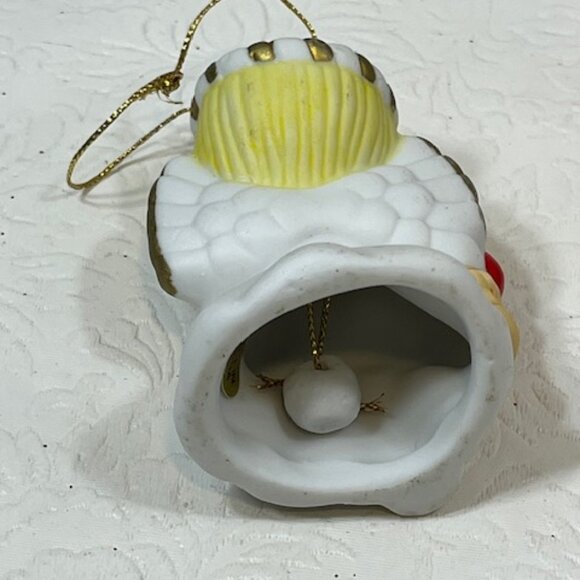 VTG 80's Angel Christmas Bell Tree Ornament Ceramic with Red Roses 2"x3" - Picture 9 of 13